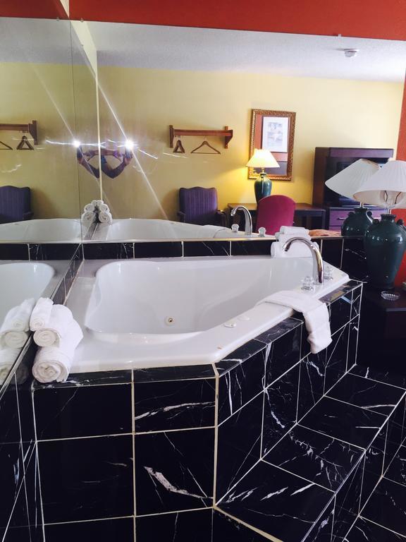 Super Inn Lodge West Room photo