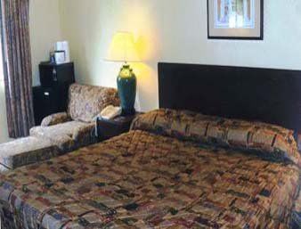 Super Inn Lodge West Room photo